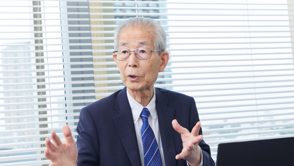 脳疲労について説明する藤野武彦医師